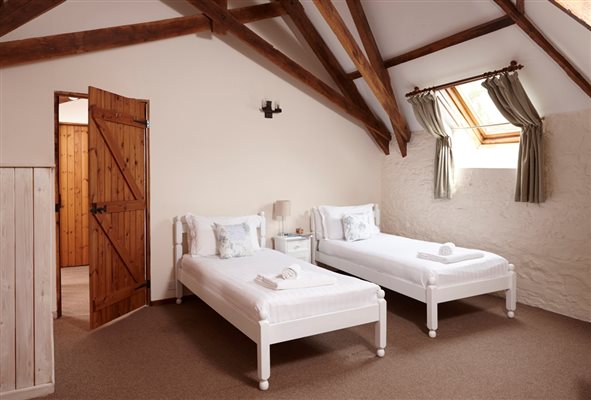 Beech twin bedroom